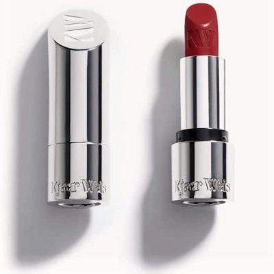 What Ingredient Makes Lipstick Smudge-Proof?