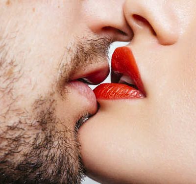 How to Keep Lipstick On While Kissing?