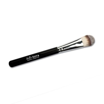 Do I Need a Brush for Primer Makeup?