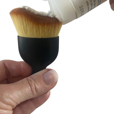 How Do You Use a Sunscreen Brush?