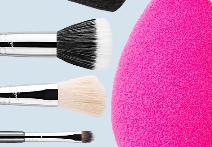 Why Makeup Brushes are Better Than Sponges?